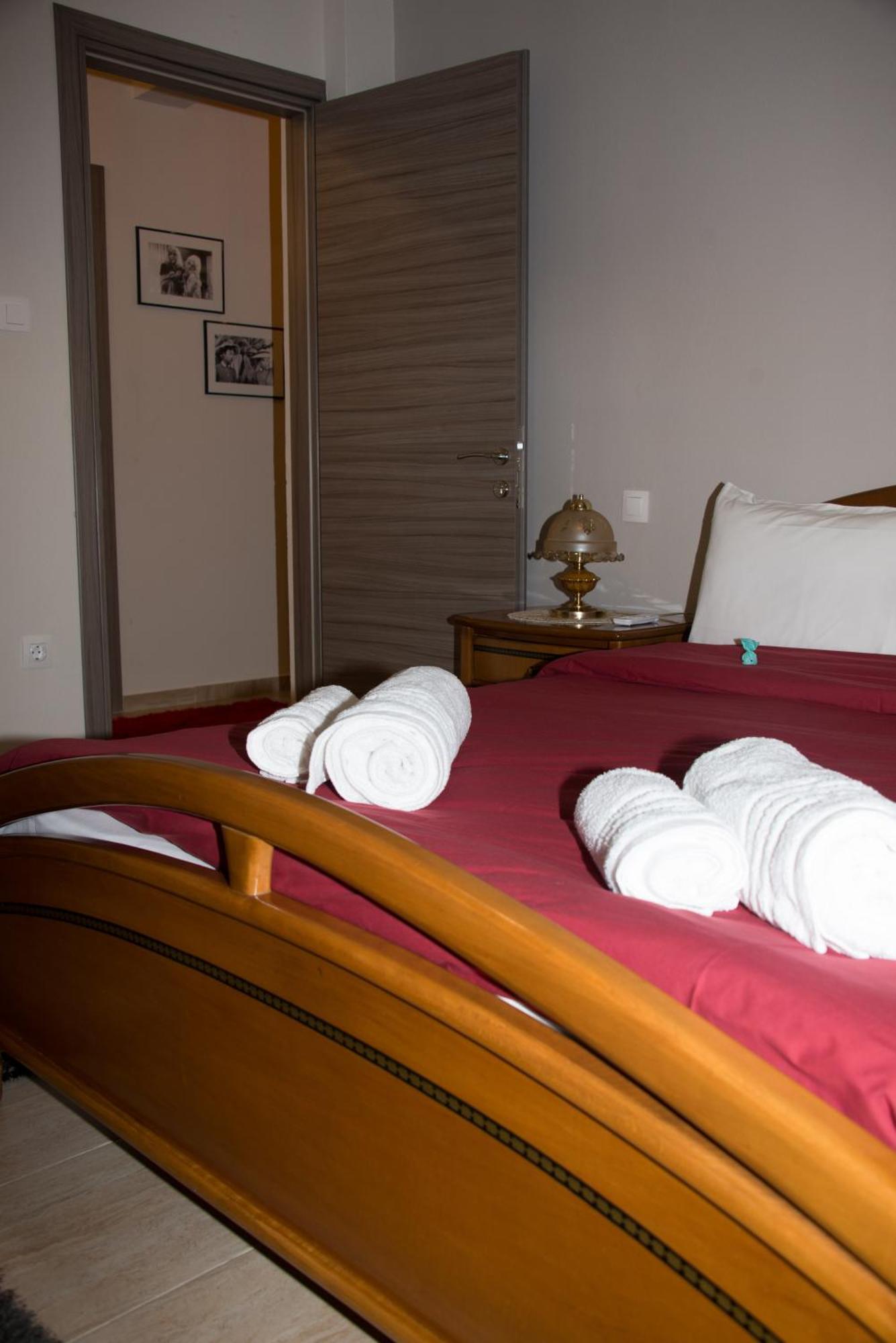 Panos House - High Luxury Apartment Trikala  Bagian luar foto